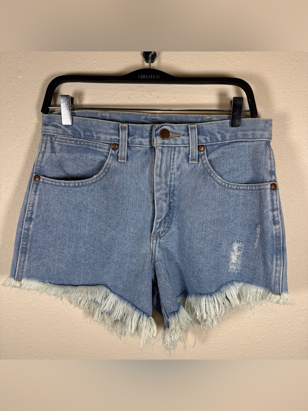Wrangler High Rise Cut Off Jean Shorts Daisy Dukes Light Wash Western 26